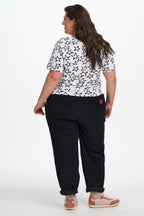 Maggie T-shirt - White/Black, Doodle Stars