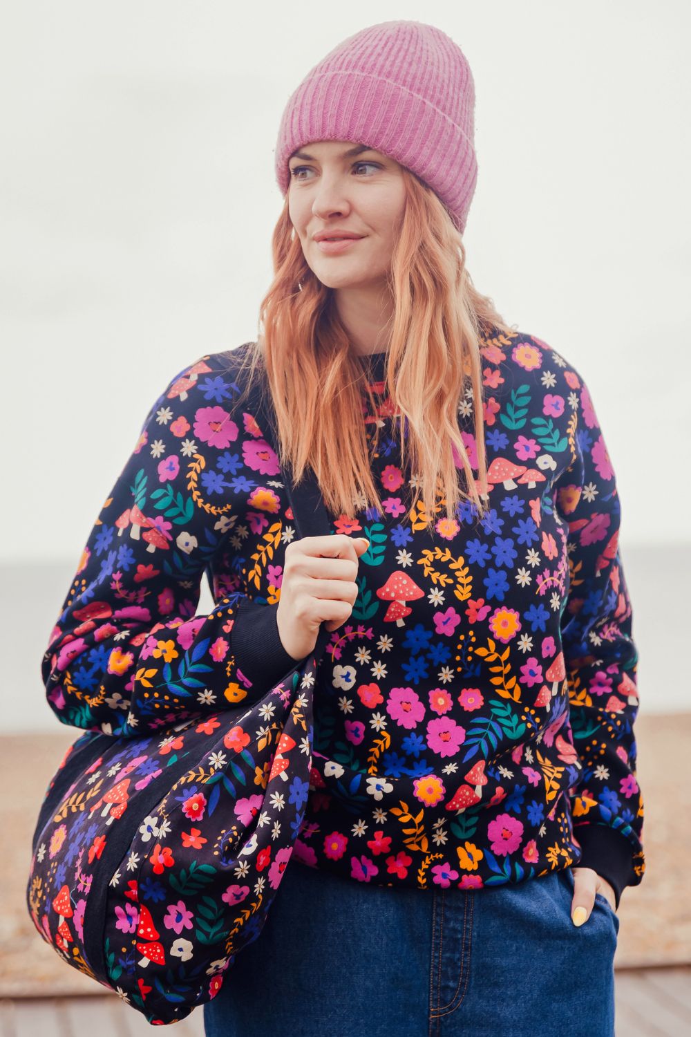 Noah Sweatshirt - Black/Multi, Toadstool Floral